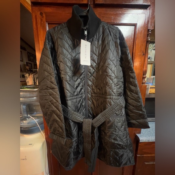 Women’s size 1X Athleta brand Mendocino coat black